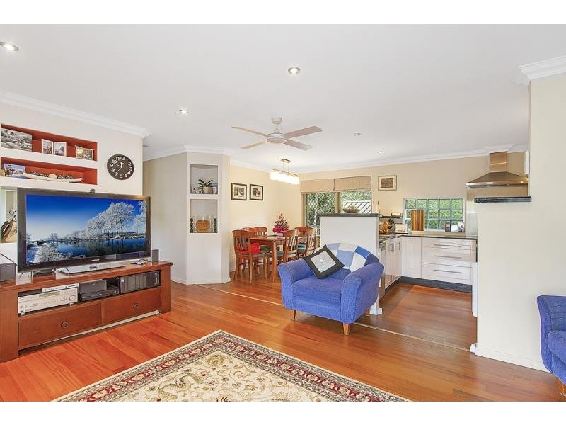 2/127 Carrington Street, Narara NSW 2250