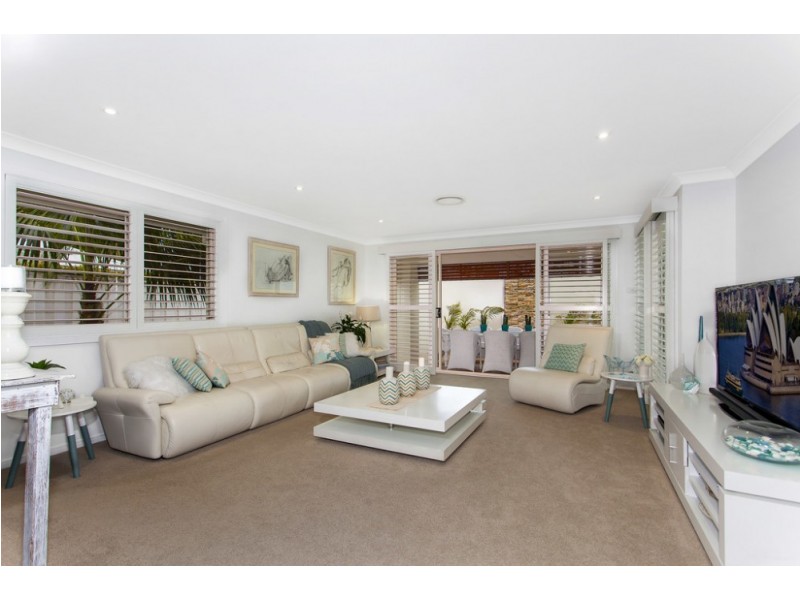 27/2 Brunswick Road, Terrigal NSW 2260