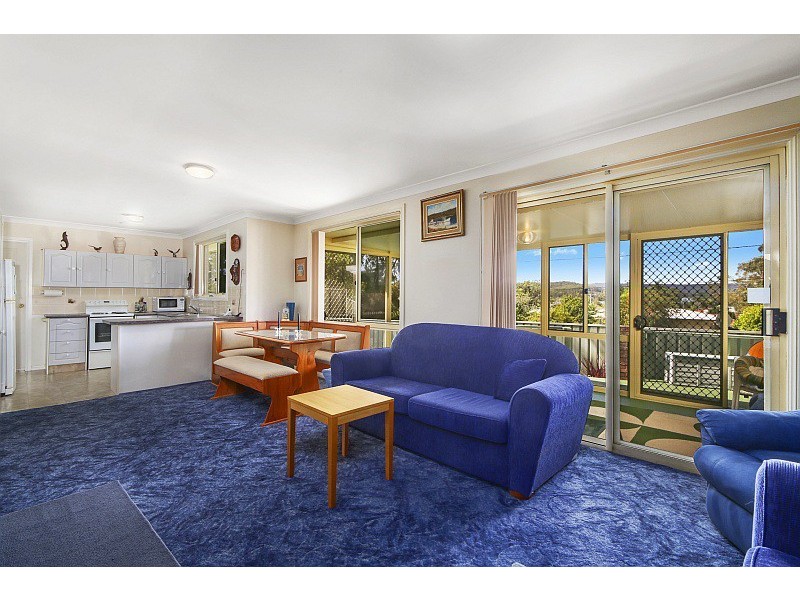 2/2 Island View Drive, Kincumber NSW 2251