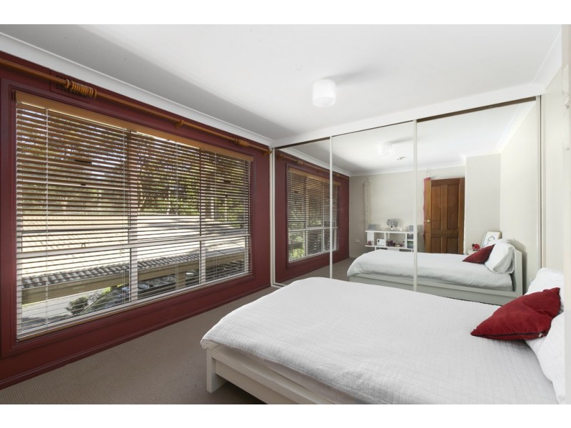 77 Lake Shore Drive, North Avoca NSW 2260