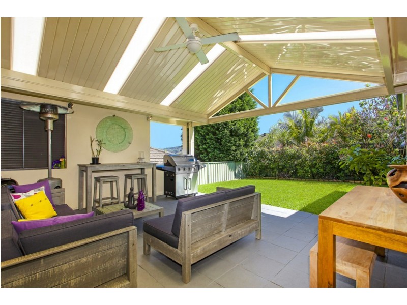 77 Thames Drive, Erina NSW 2250