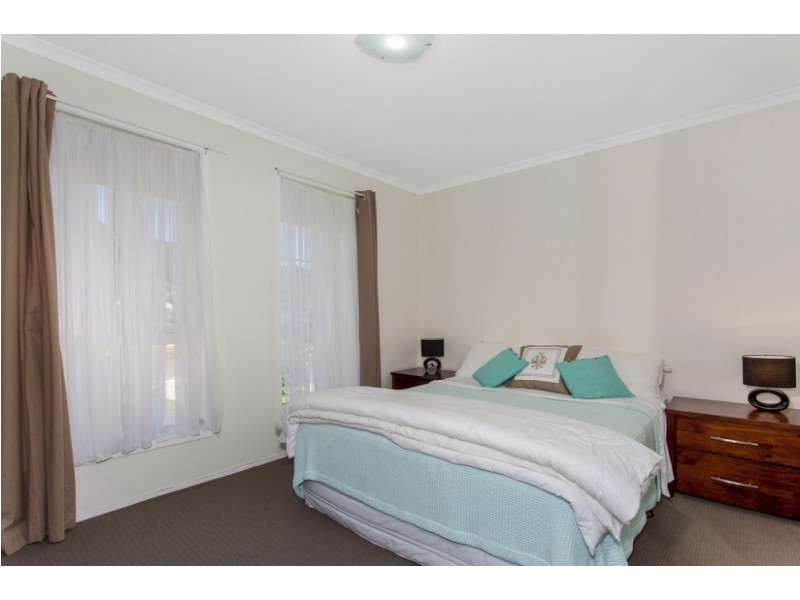 77 Thames Drive, Erina NSW 2250