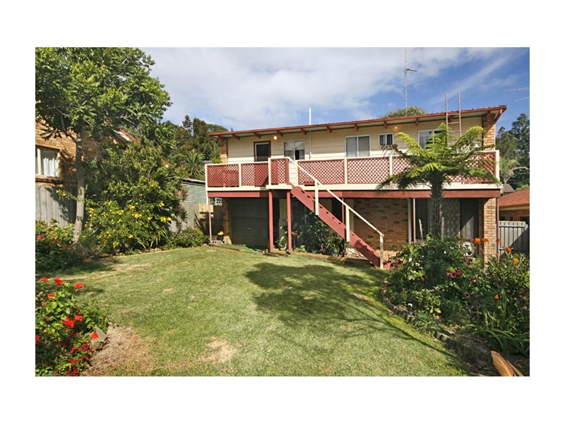 10 Oceano Street, Copacabana NSW 2251