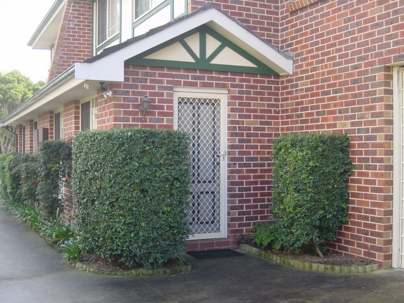 2/8 Junction Rd Terrigal   2261, Terrigal NSW 2260