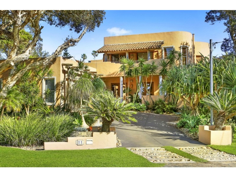 11 Remembrance Drive, Wamberal NSW 2260