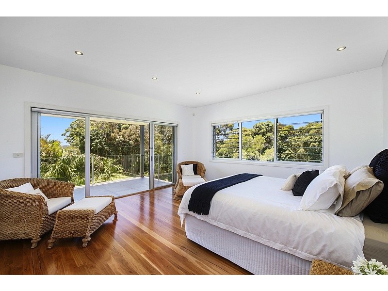 24 Townsend Avenue, Avoca Beach NSW 2251