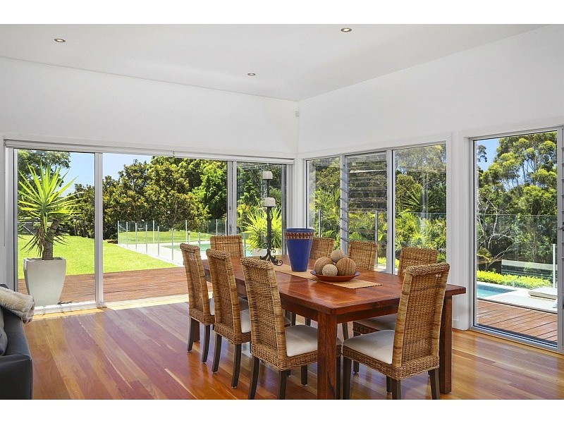 24 Townsend Avenue, Avoca Beach NSW 2251