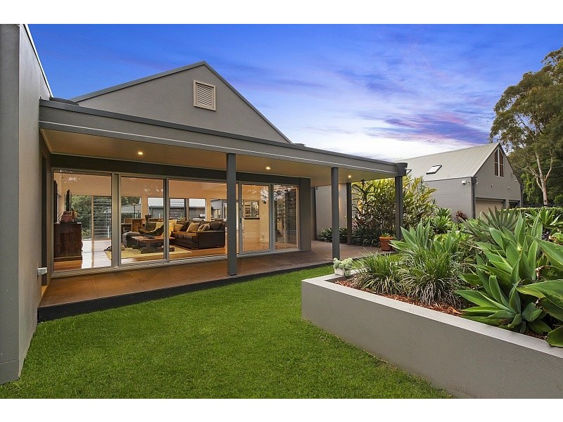 24 Townsend Avenue, Avoca Beach NSW 2251