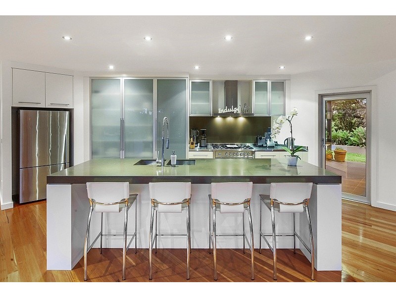 24 Townsend Avenue, Avoca Beach NSW 2251