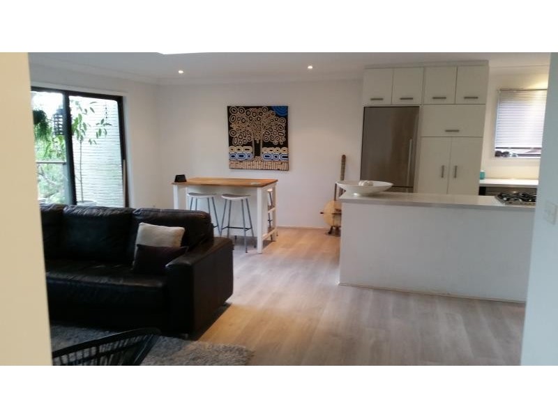 4B Gregory Street, Wyoming NSW 2250