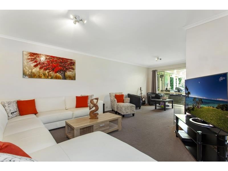77 Thames, Erina NSW 2250