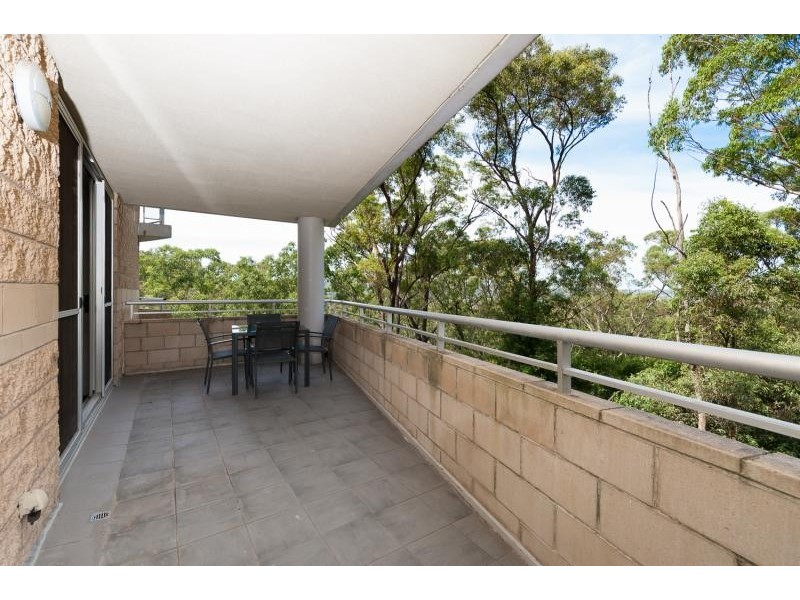 112/80 John Whiteway Drive, Gosford NSW 2250