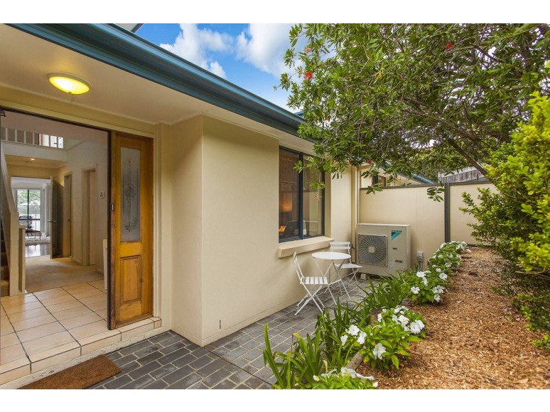 4/9 Auld Street, Terrigal NSW 2260