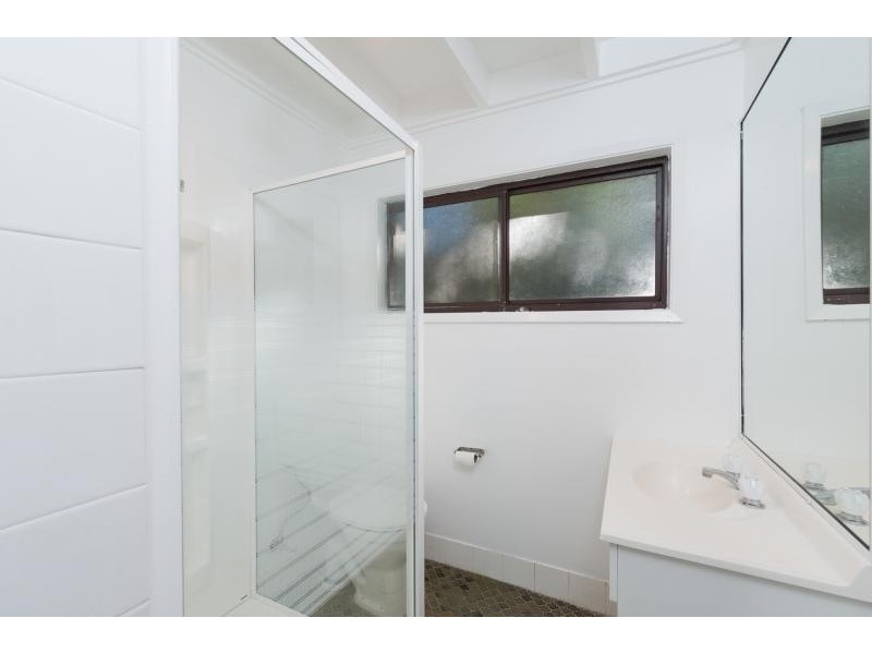 2/5 Bellevue Cresent, North Avoca NSW 2260