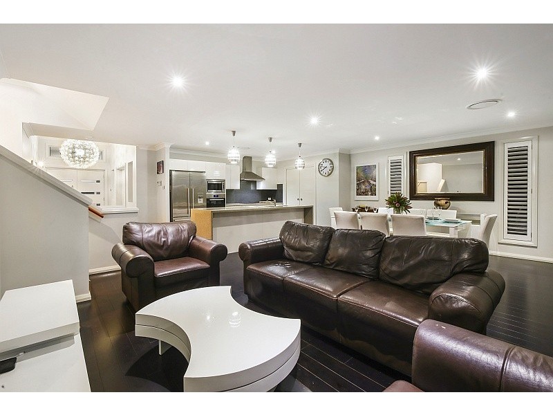 31 Karani Avenue, Avoca Beach NSW 2251