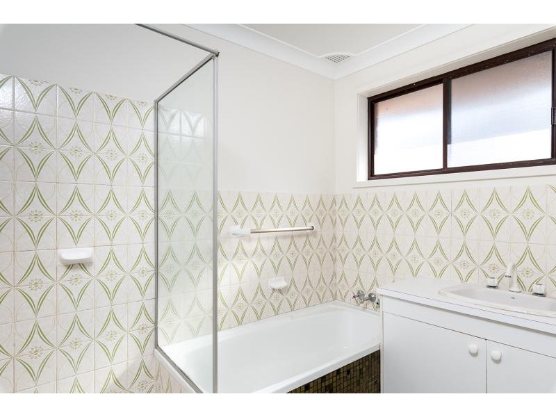 15 Hopetoun Street, Forresters Beach NSW 2260