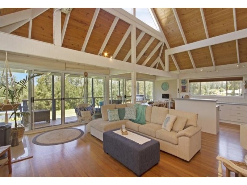 64 Broadwater Drive, Saratoga NSW 2251