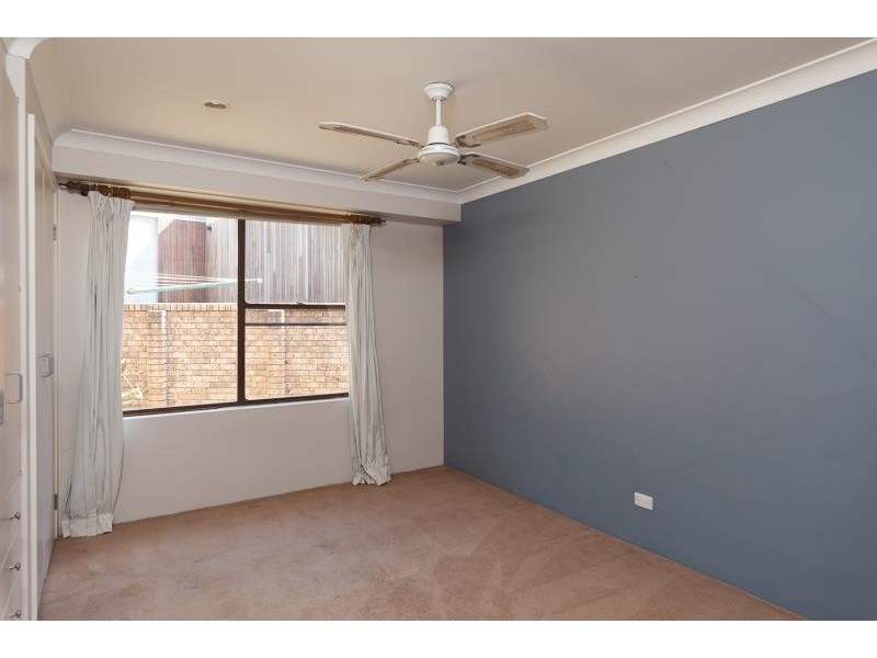 1 Bareena Ave, North Avoca NSW 2260