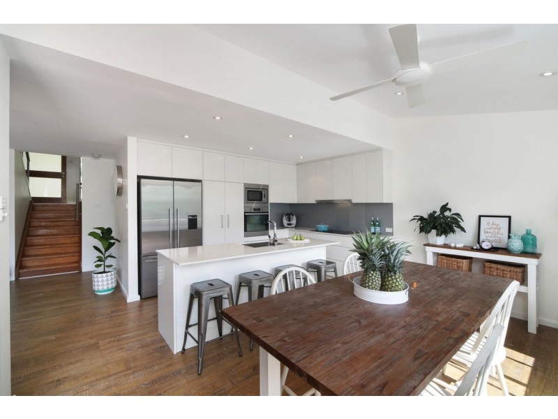 30 Peel Street, Avoca Beach NSW 2251