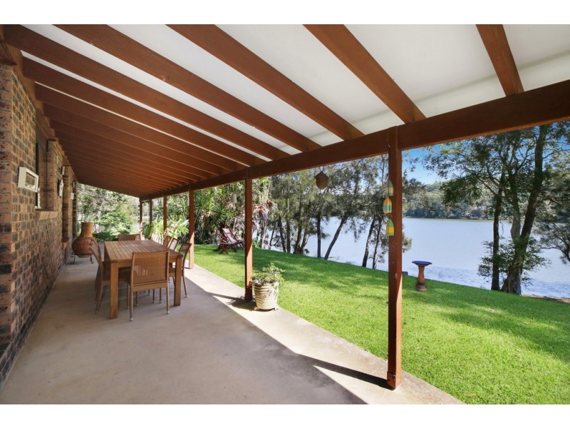 61a The Round Drive, Avoca Beach NSW 2251