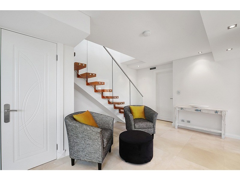 10/18 Scenic Highway, Terrigal NSW 2260