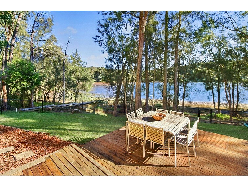 69a The Round Drive, Avoca Beach NSW 2251
