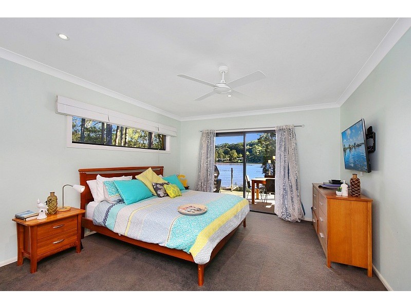 69a The Round Drive, Avoca Beach NSW 2251