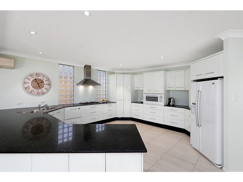 69a The Round Drive, Avoca Beach NSW 2251