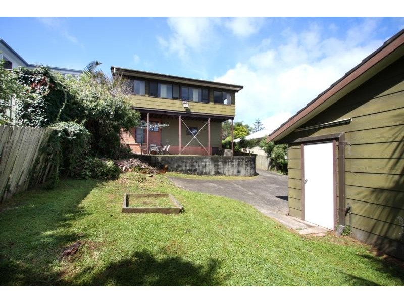 3 VIEW STREET, North Avoca NSW 2260