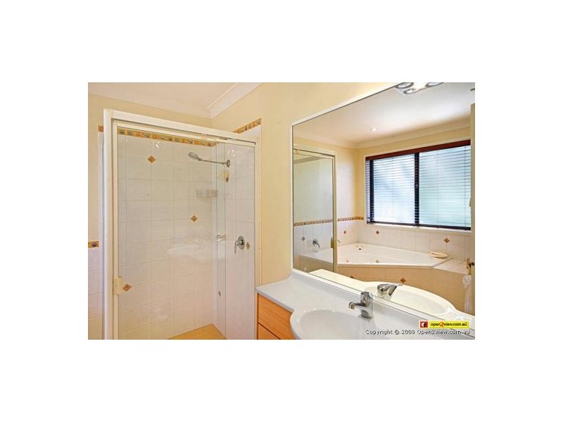 6  Scribblygum Crescent, Erina NSW 2250