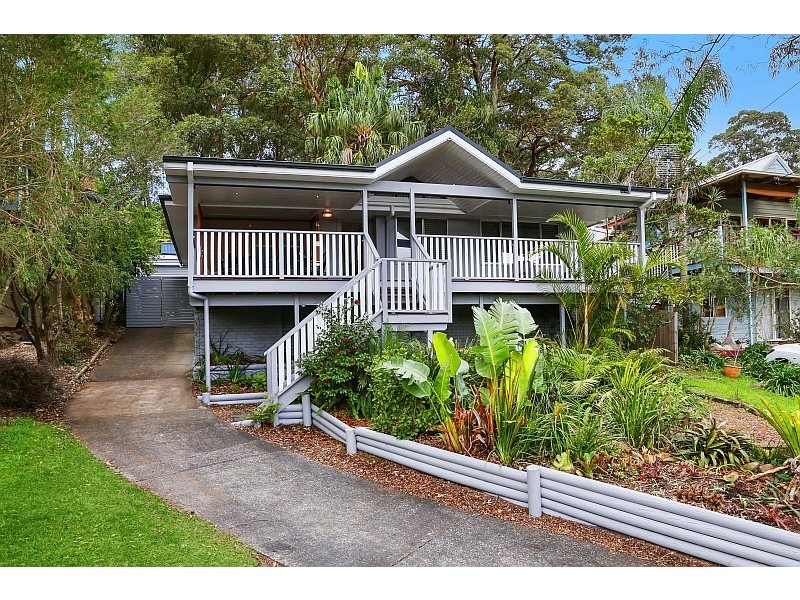25 Broadwater Drive, Saratoga NSW 2251