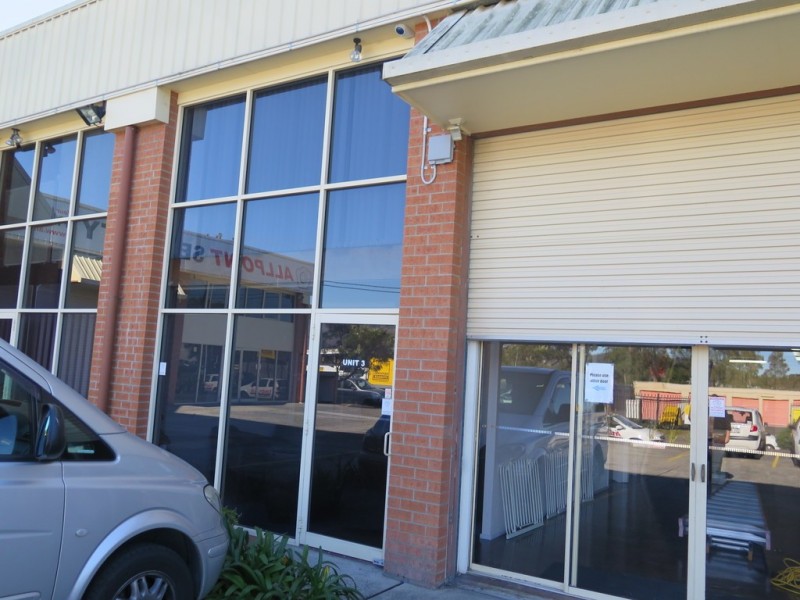 3/1 GIBBENS ROAD, West Gosford NSW 2250