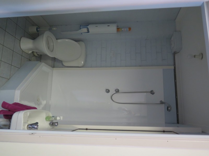 3/1 GIBBENS ROAD, West Gosford NSW 2250