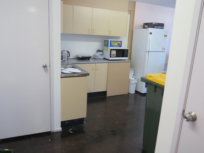 3/1 GIBBENS ROAD, West Gosford NSW 2250