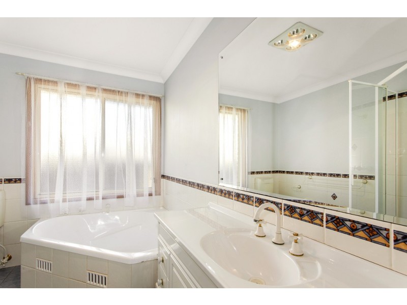 42 Molsten Avenue, Tumbi Umbi NSW 2261