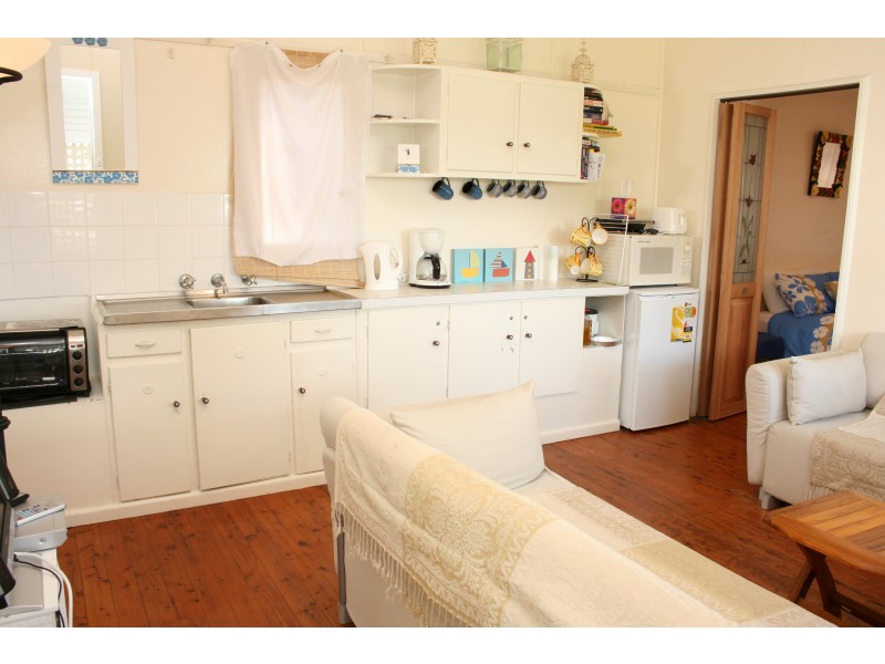 3/ 2 Ficus Avenue, Avoca Beach NSW 2251