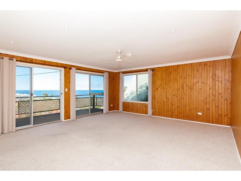 21A Fiesta Cres, Copacabana NSW 2251