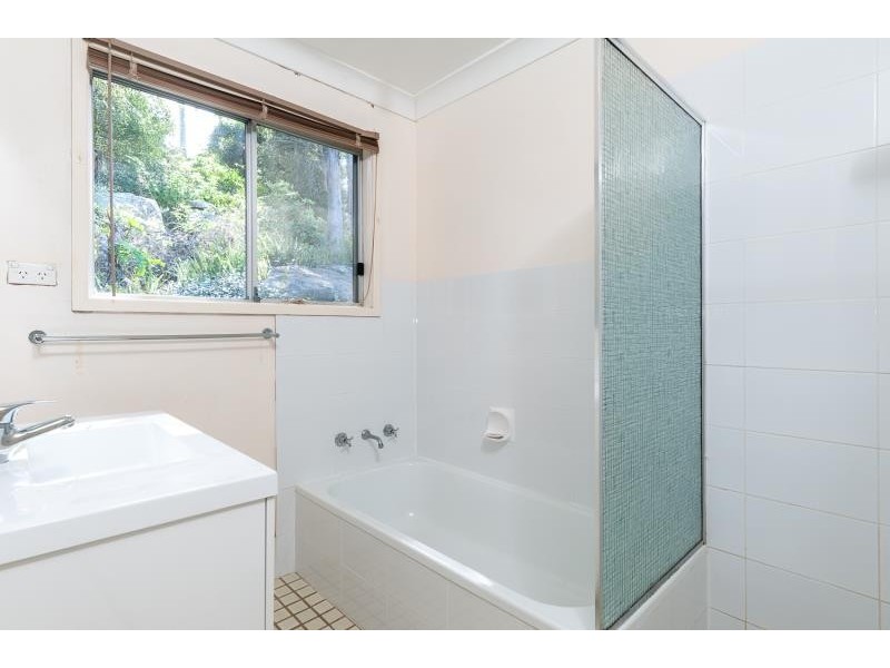 21A Fiesta Cres, Copacabana NSW 2251