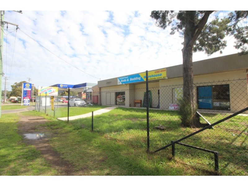 1 and 2 / 7 Tumbi Creek Rd, Berkeley Vale NSW 2261