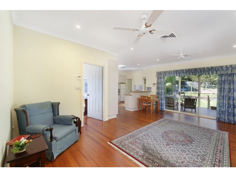 106 Steyne Rd, Saratoga NSW 2251