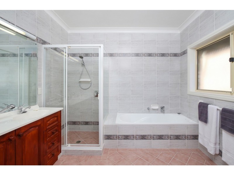 106 Steyne Rd, Saratoga NSW 2251