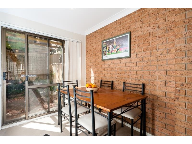 2/14 York Street, Point Frederick NSW 2250