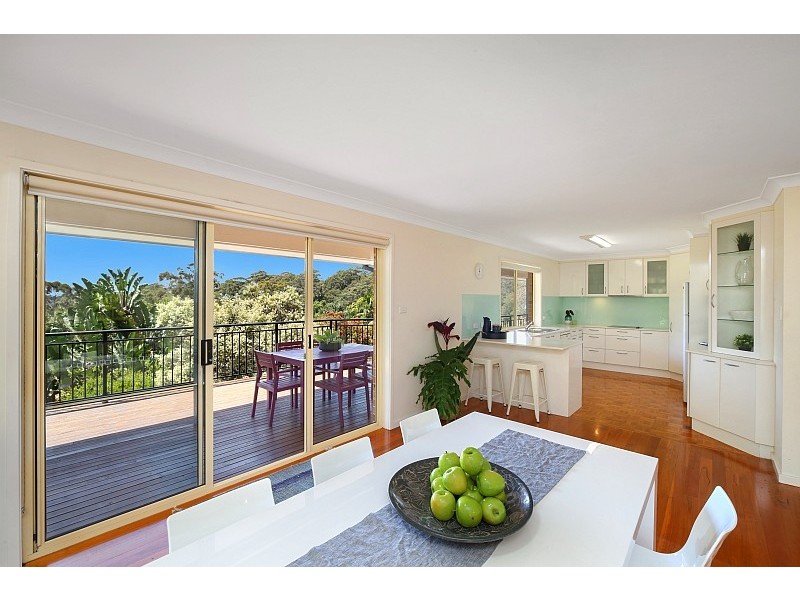 10 Moores Road, Avoca Beach NSW 2251
