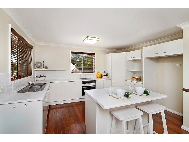 32 Beachcomber Parade, North Avoca NSW 2260