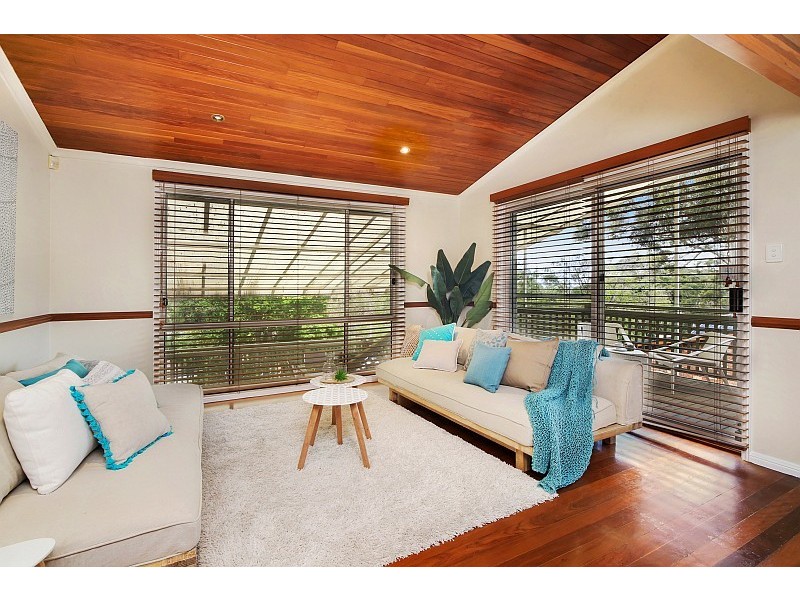 32 Beachcomber Parade, North Avoca NSW 2260