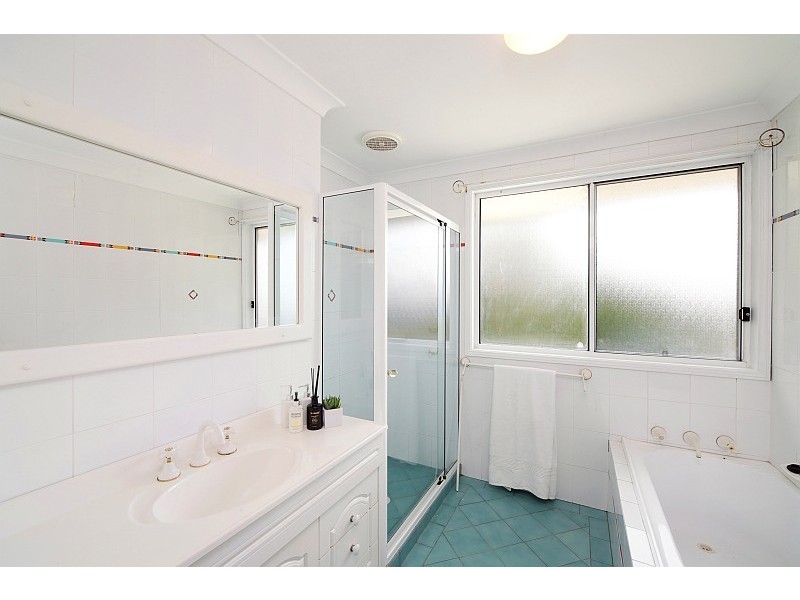 32 Beachcomber Parade, North Avoca NSW 2260