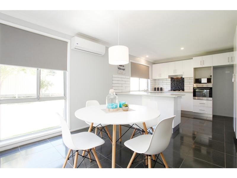 33 Glading Close, Lake Haven NSW 2263