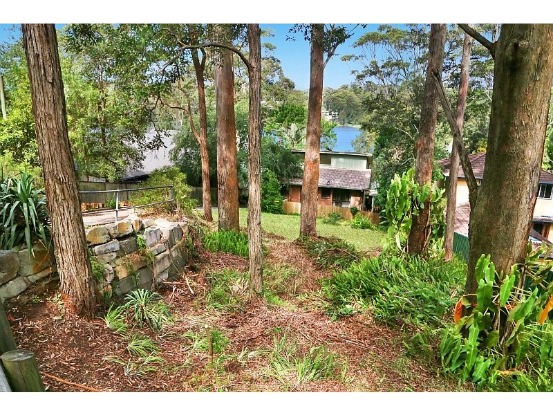 245A The Round Drive, Avoca Beach NSW 2251