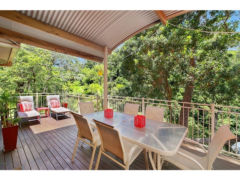 16 Plantation Place, Avoca Beach NSW 2251