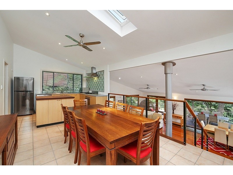 16 Plantation Place, Avoca Beach NSW 2251